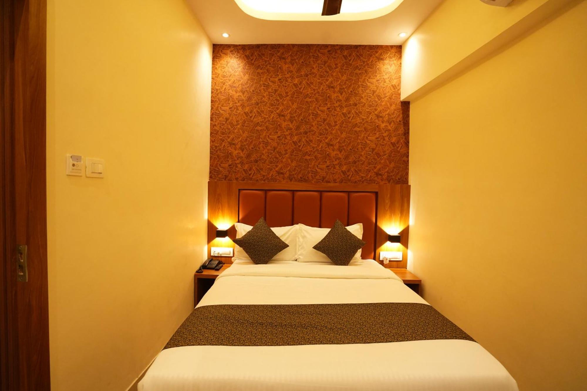 Hotel Boston Bombay Esterno foto